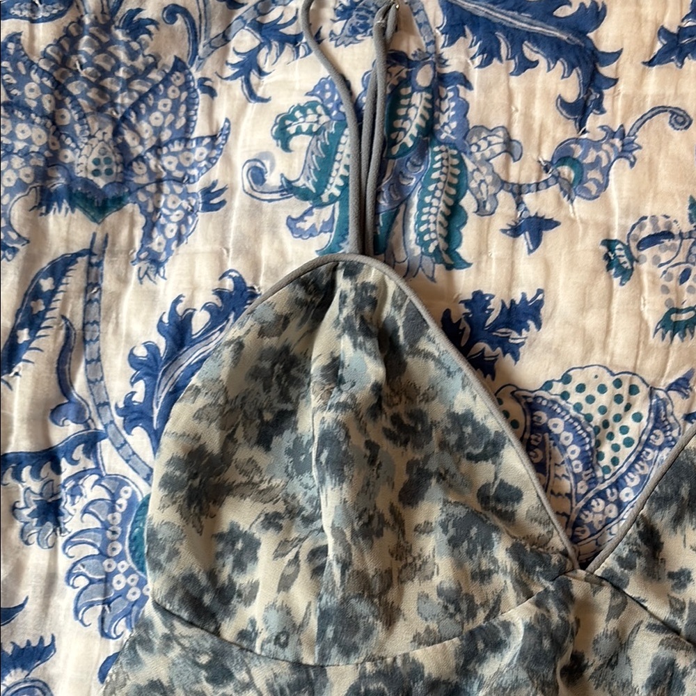 Floral Ruffle Top - Picture 4 of 7